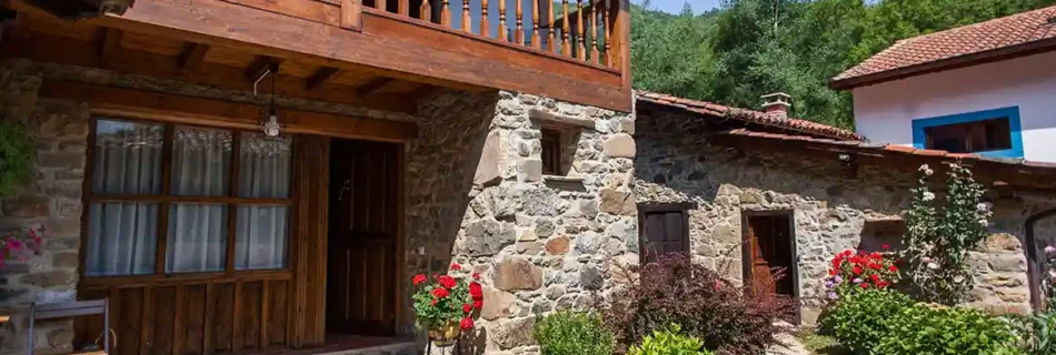 apartamentos rurales fuenclara