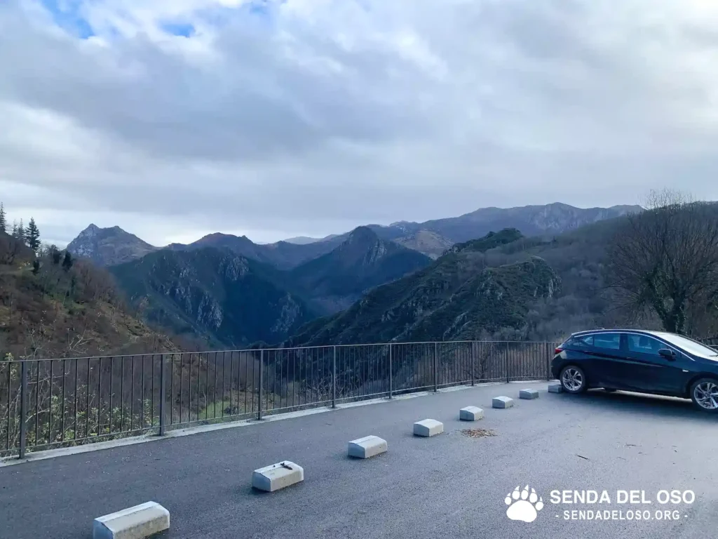 BANDUJO APARCAMIENTO